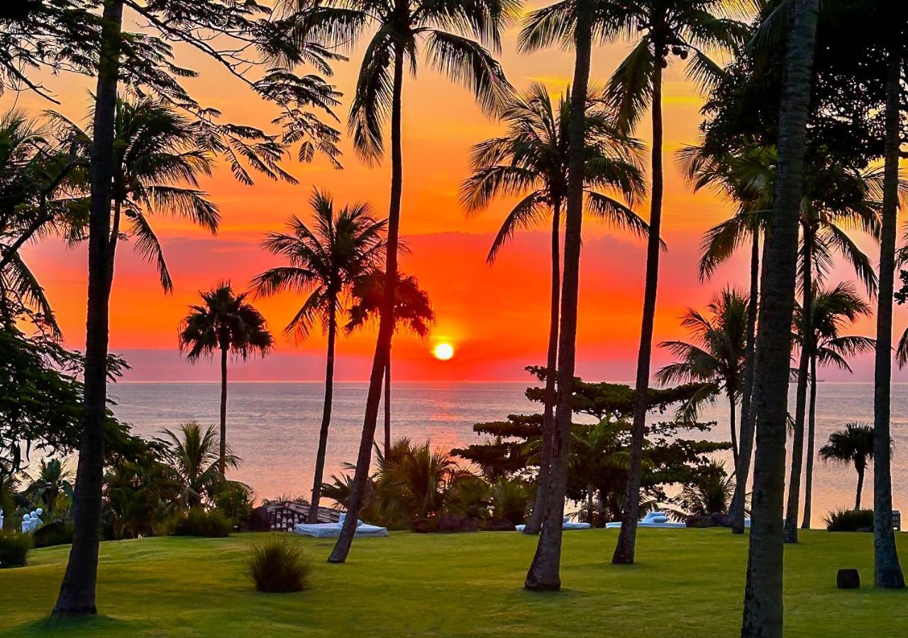 Dpny Beach Hotel & Spa Ильябела Экстерьер фото Sunset at the Four Seasons Resort